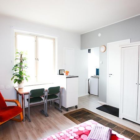 Cozy Studio Next To Bus Station 투르쿠 외부 사진